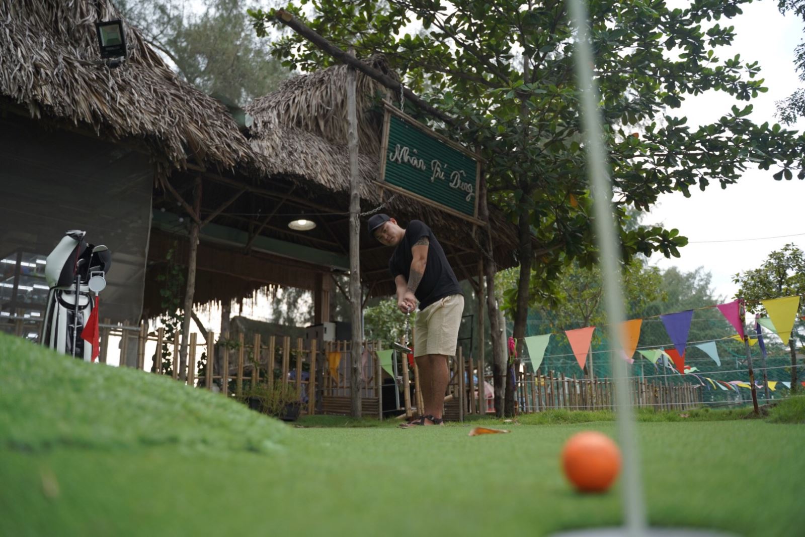 Sân golf mini Nhân Trí Dũng