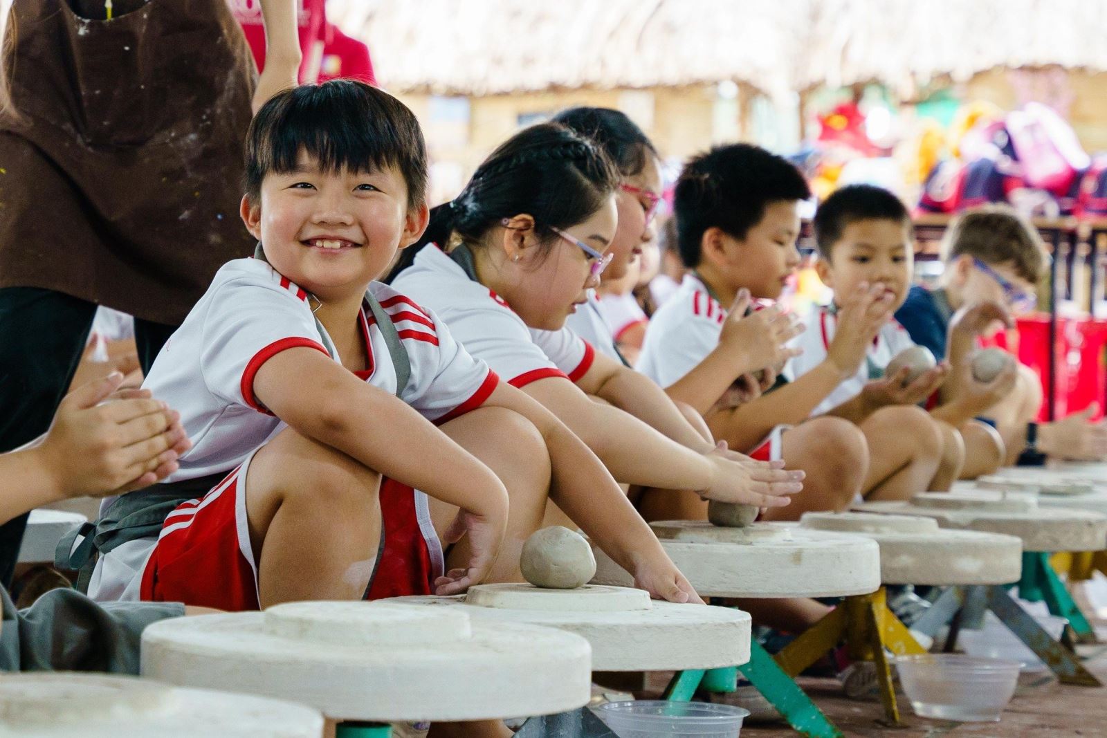 Royal School Trải Nghiệm Tại Nhân Trí Dũng