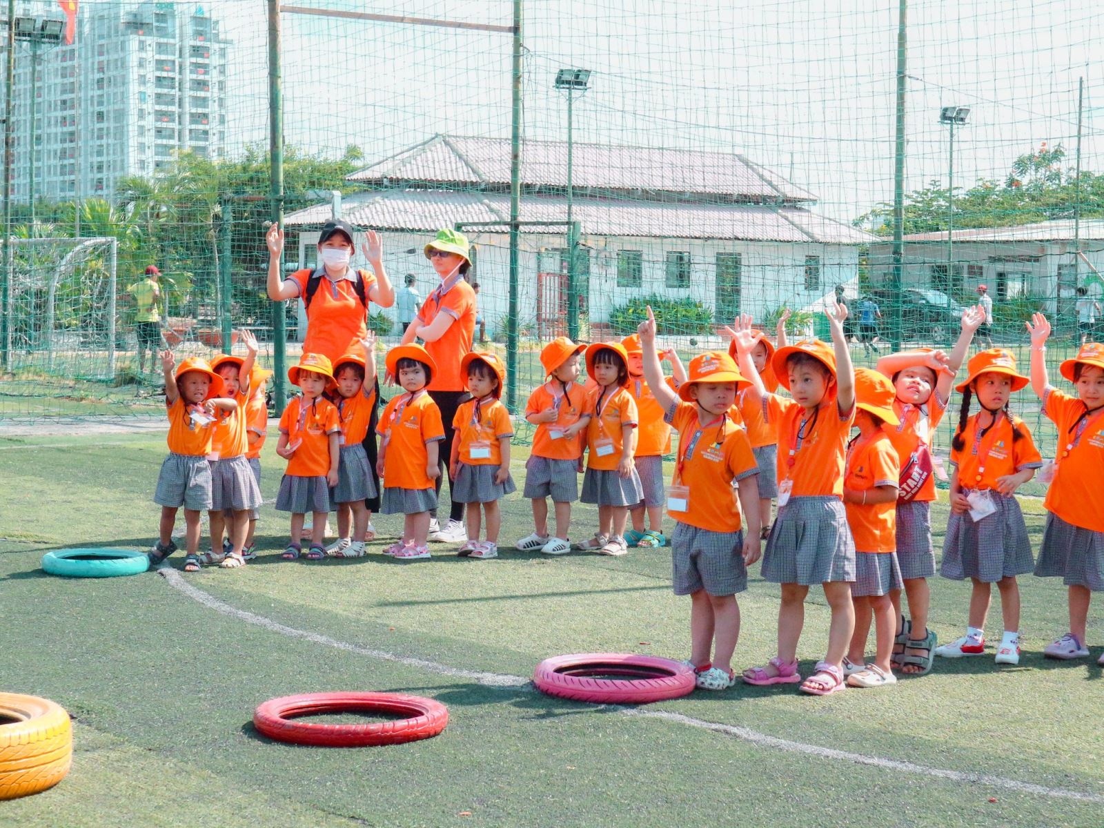 Khóa học hành trình trải nghiệm với những trải nghiệm thực tế giúp bé yêu có một ngày vừa chơi vừa học vô cùng hữu ích